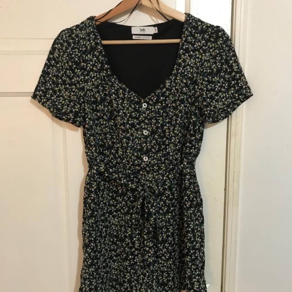 Floral romper size small - Picture 5 of 6